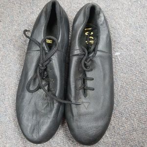 Boch tap shoes size 5.5 M